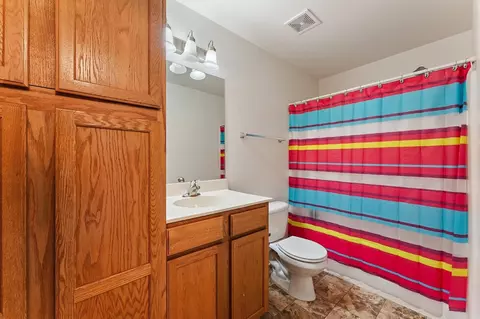 Bath - 7524 E 112th Ave, Crown Point, IN 46307 photo 2 of 3