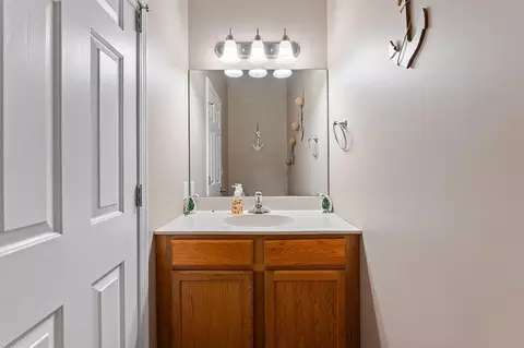 Bath - 7524 E 112th Ave, Crown Point, IN 46307 photo 1 of 3