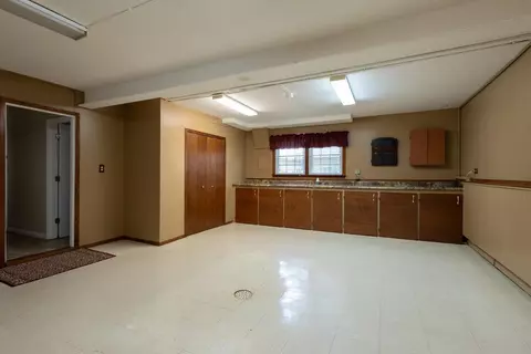 934 W Pine St, Griffith, IN 46319 photo 10
