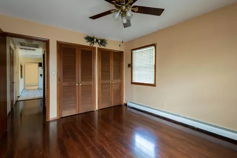 934 W Pine St, Griffith, IN 46319 photo 5