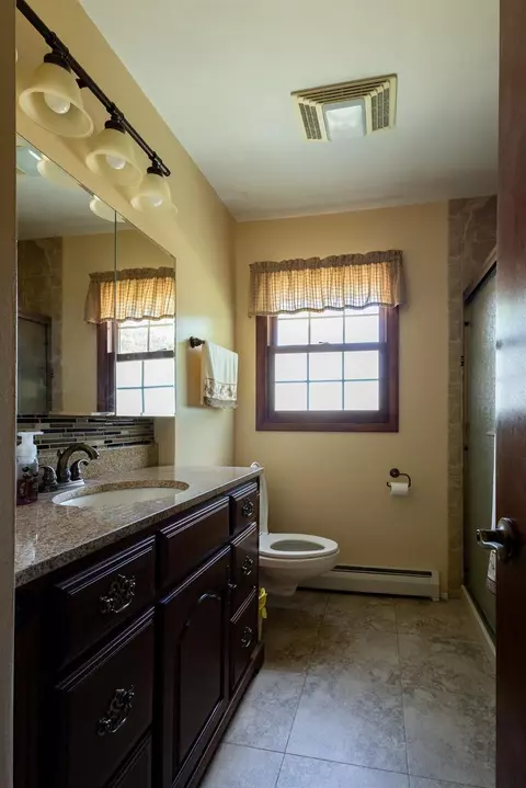 934 W Pine St, Griffith, IN 46319 photo 8