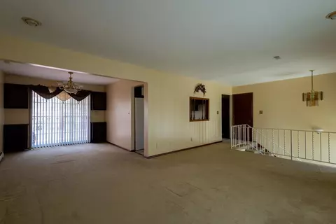 934 W Pine St, Griffith, IN 46319 photo 3