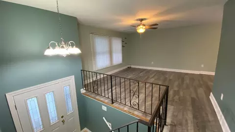 Entry Way - 3117 Devonshire Cir, Crown Point, IN 46307 photo 1 of 3