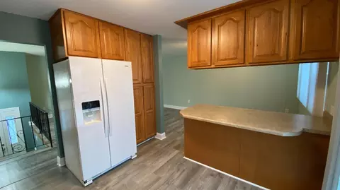 Kitchen - 3117 Devonshire Cir, Crown Point, IN 46307 photo 4 of 8