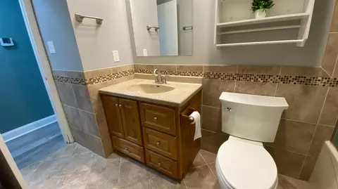Bath - 3117 Devonshire Cir, Crown Point, IN 46307 photo 10 of 14