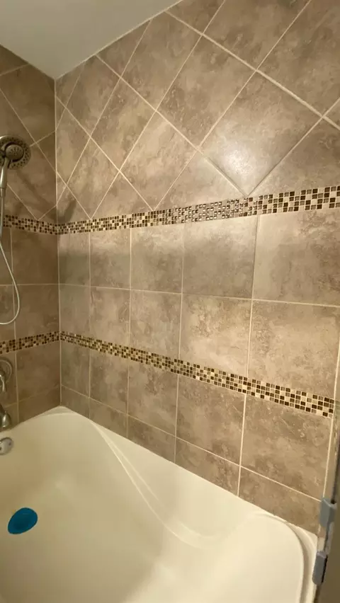 Bath - 3117 Devonshire Cir, Crown Point, IN 46307 photo 8 of 14