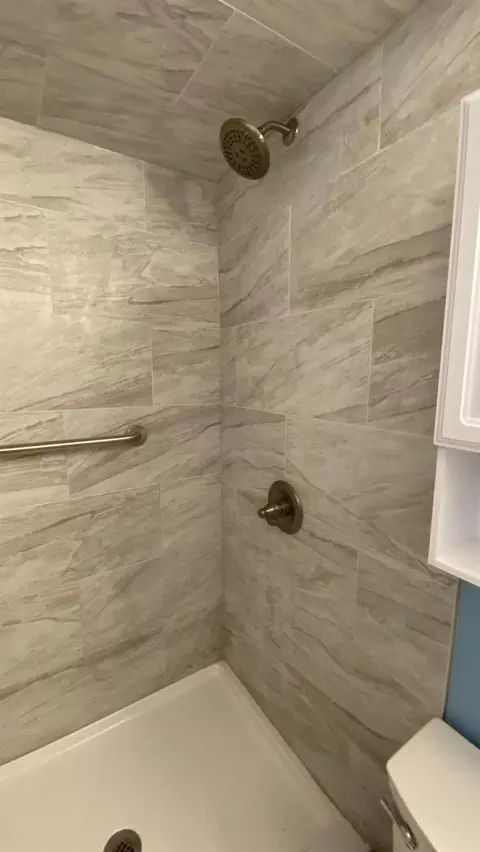 Bath - 3117 Devonshire Cir, Crown Point, IN 46307 photo 13 of 14