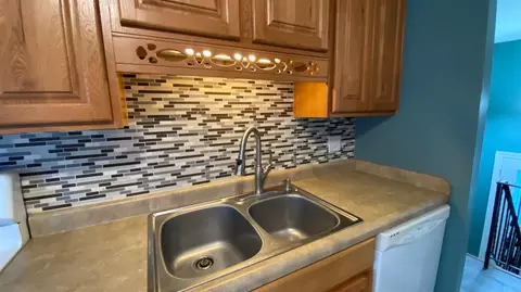 Kitchen - 3117 Devonshire Cir, Crown Point, IN 46307 photo 5 of 8