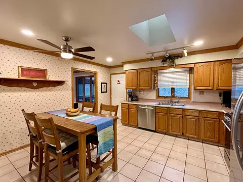 1541 E Valley Pl, Dyer, IN 46311 photo 3