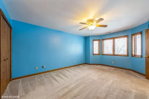 253 Pineview Ln, Valparaiso, IN 46383 photo 8