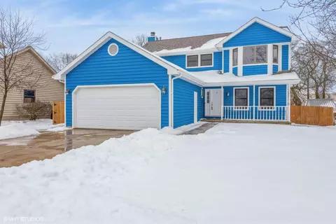 253 Pineview Ln, Valparaiso, IN 46383 photo 1