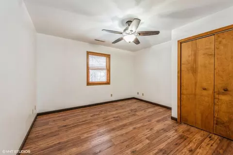 253 Pineview Ln, Valparaiso, IN 46383 photo 10