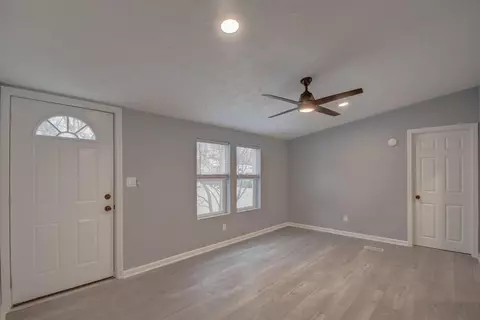 419-23 Hobart St, Gary, IN 46406 photo 5