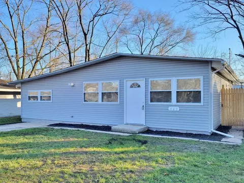 449 E 47th Pl, Gary, IN 46409 photo 1
