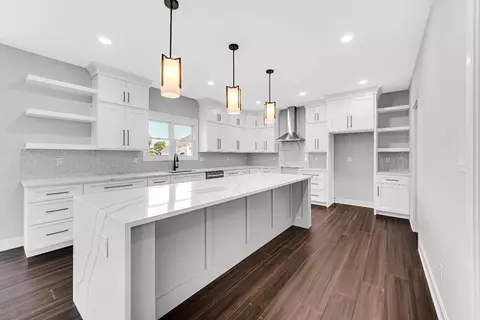 Kitchen - 906 Sylvia Ln, Crown Point, IN 46307 photo 1 of 5