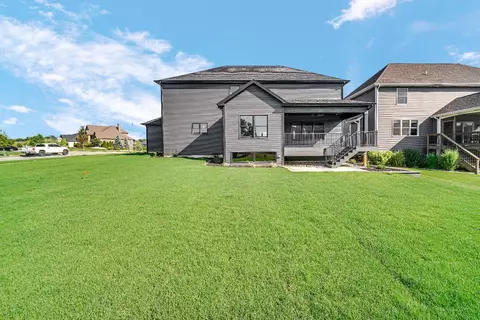 Exterior - 906 Sylvia Ln, Crown Point, IN 46307 photo 6 of 7