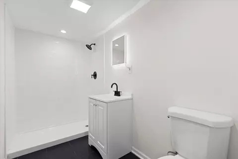 Bath - 4708 W 11th Ave, Gary, IN 46406 photo 2 of 2