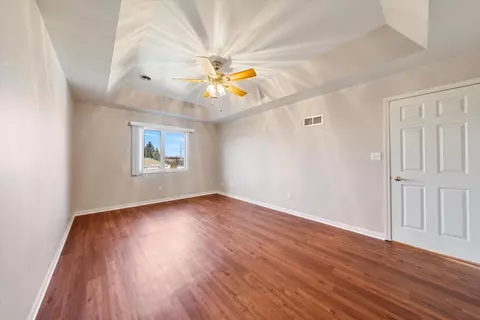 255 Heritage Dr, Dyer, IN 46311 photo 11