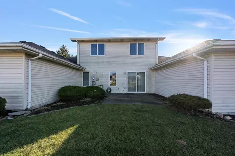 255 Heritage Dr, Dyer, IN 46311 photo 17