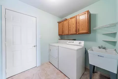 255 Heritage Dr, Dyer, IN 46311 photo 9