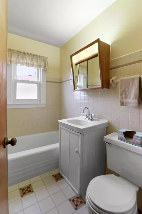 410 N Jay St, Griffith, IN 46319 photo 12