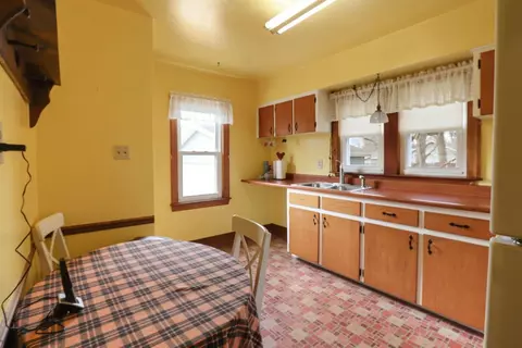 410 N Jay St, Griffith, IN 46319 photo 7