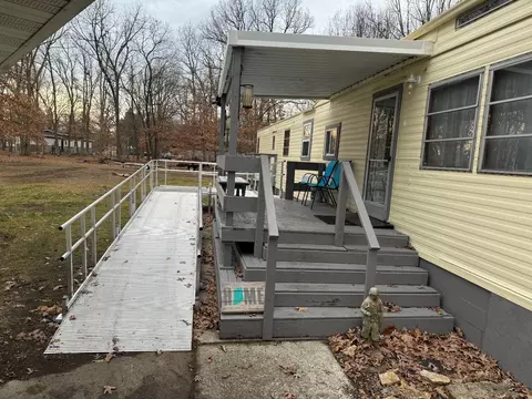 4181 Heritage Dr, Wheatfield, IN 46392 photo 3
