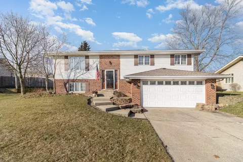 Exterior - 2326 Flint Ct, Dyer, IN 46311 photo 4 of 10