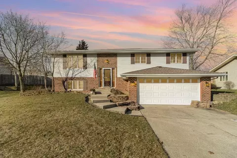 Exterior - 2326 Flint Ct, Dyer, IN 46311 photo 1 of 10