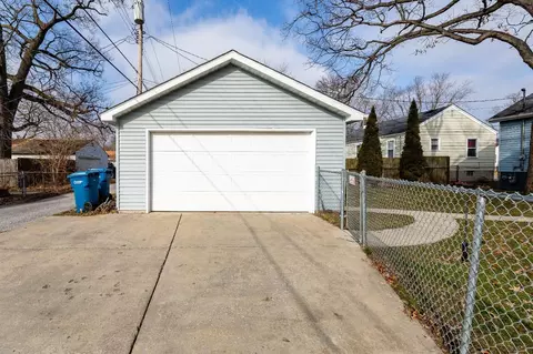 122 N Ernest St, Griffith, IN 46319 photo 3