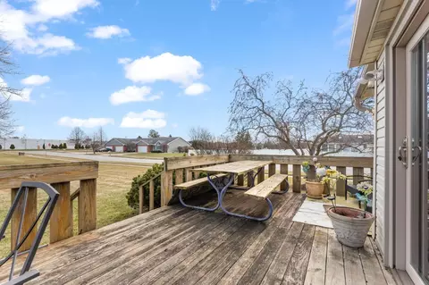 9533 E Oakridge Dr, Saint John, IN 46373 photo 35