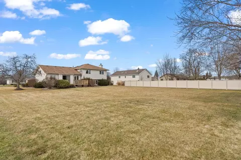 9533 E Oakridge Dr, Saint John, IN 46373 photo 32