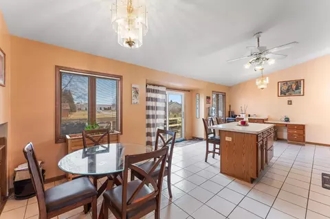 9533 E Oakridge Dr, Saint John, IN 46373 photo 11