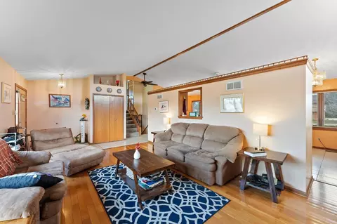 9533 E Oakridge Dr, Saint John, IN 46373 photo 9