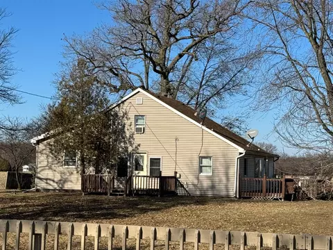744 E 1275, Wheatfield, IN 46392 photo 3