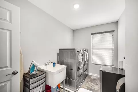 8769 Burr Ridge Cir, Crown Point, IN 46307 photo 19