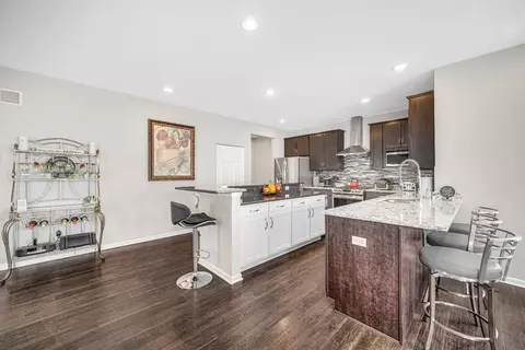 8769 Burr Ridge Cir, Crown Point, IN 46307 photo 6
