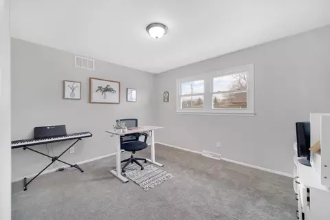 631 E Ash Pl, Griffith, IN 46319 photo 15