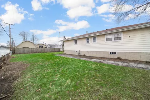 631 E Ash Pl, Griffith, IN 46319 photo 17