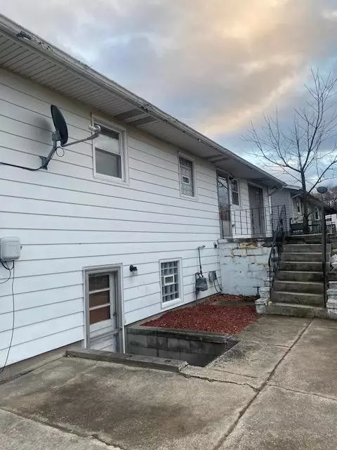 1344 Hanley St, Gary, IN 46406 photo 19