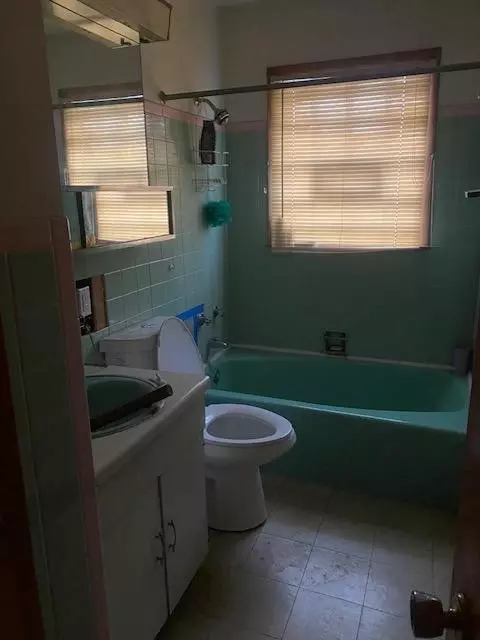 1344 Hanley St, Gary, IN 46406 photo 4