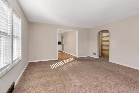 8332 N Howard Ave, Munster, IN 46321 photo 4