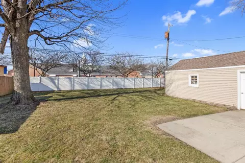 8332 N Howard Ave, Munster, IN 46321 photo 27