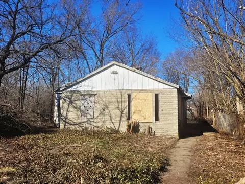 2736 W 13th Ave, Gary, IN 46404 photo 1