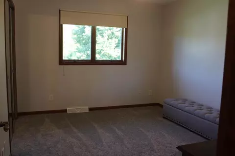 Bedroom - 8532 E 94th Ct, Crown Point, IN 46307 photo 1 of 10