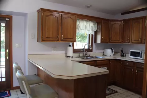 Kitchen - 8532 E 94th Ct, Crown Point, IN 46307 photo 4 of 4