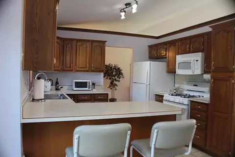 Kitchen - 8532 E 94th Ct, Crown Point, IN 46307 photo 3 of 4