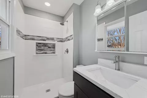 1728 Chase St, Gary, IN 46404 photo 9