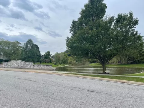 View/Area - 1141 Butch Dr, Crown Point, IN 46307 photo 3 of 4