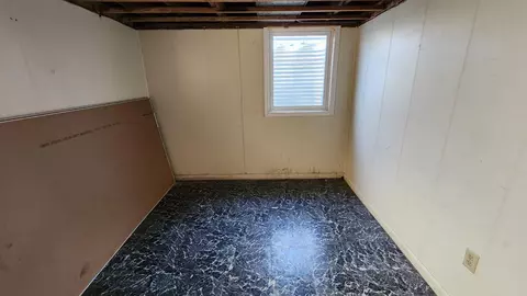 627 Colfax St, Gary, IN 46406 photo 15